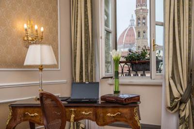 برنینی پالاس