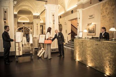 برنینی پالاس