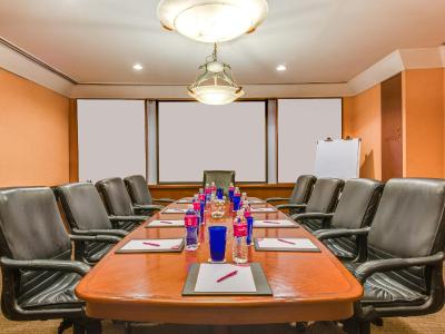 کراون پلازا