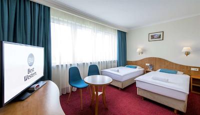 بست وسترن هتل پورتوس