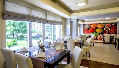 بست وسترن هتل پورتوس