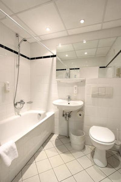 آیبیس درسدن کنیگستین