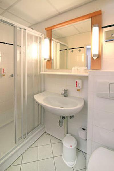 آیبیس درسدن کنیگستین