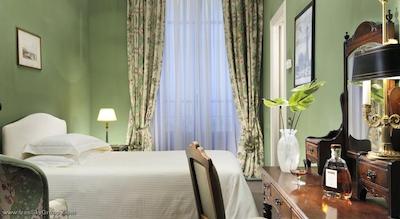 هلوتیا اند بریستول