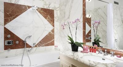 هلوتیا اند بریستول