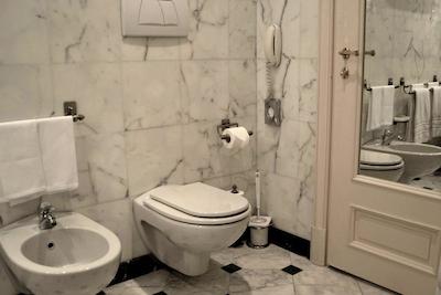 هلوتیا اند بریستول