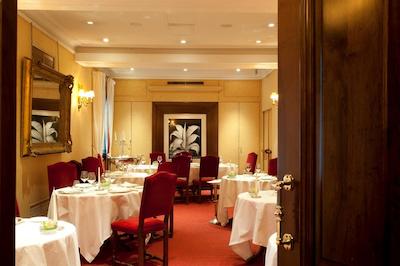 هلوتیا اند بریستول