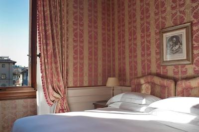 هلوتیا اند بریستول