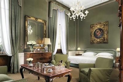 هلوتیا اند بریستول