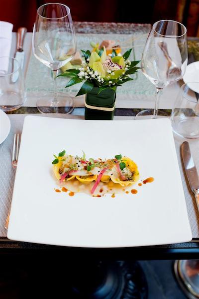 هلوتیا اند بریستول