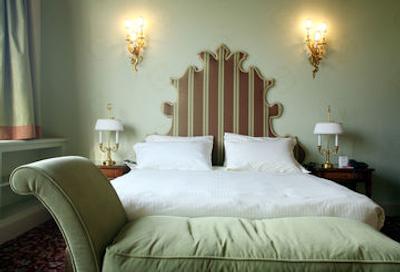 هلوتیا اند بریستول