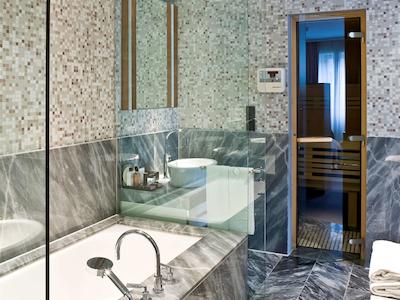 سوفیتل هامبورگ آلتر وال