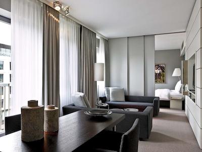 سوفیتل هامبورگ آلتر وال