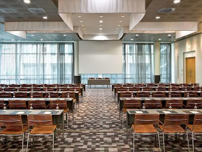 سوفیتل هامبورگ آلتر وال