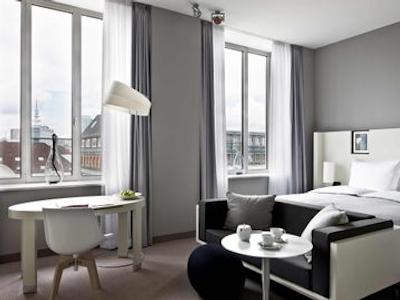 سوفیتل هامبورگ آلتر وال