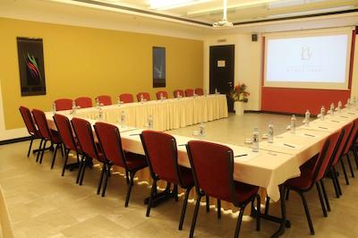 گراندیر هتل پراگ