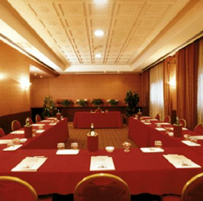 بست وسترن آنتارس‌ کنکورد میلان