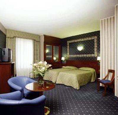 بست وسترن آنتارس‌ کنکورد میلان