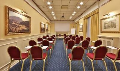 بست وسترن پلاس فیلیس‌ کاساتی