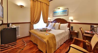 بست وسترن پلاس فیلیس‌ کاساتی