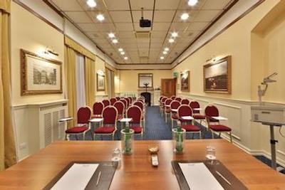 بست وسترن پلاس فیلیس‌ کاساتی