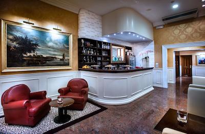 بست وسترن پلاس فیلیس‌ کاساتی