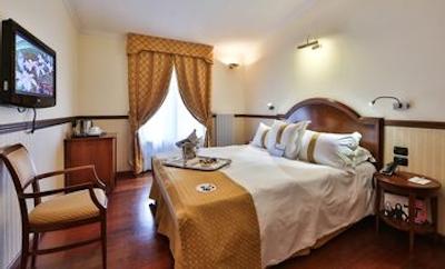 بست وسترن پلاس فیلیس‌ کاساتی