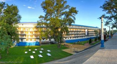 باکارا آرت هتل