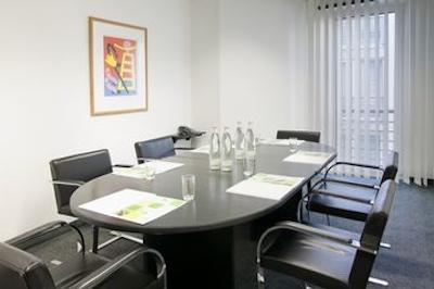 هالیدی این برلین سیتی سنتر ایست پرنزلاور الی