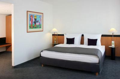 هالیدی این برلین سیتی سنتر ایست پرنزلاور الی