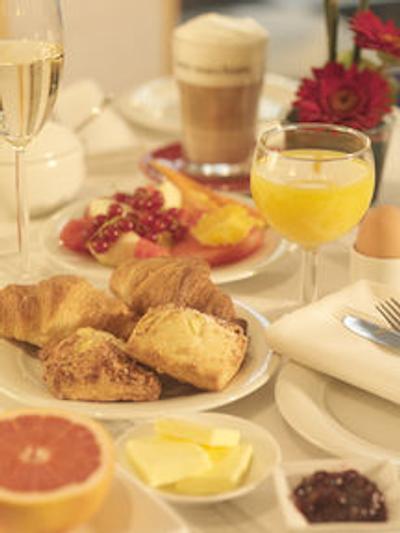 هالیدی این برلین سیتی سنتر ایست پرنزلاور الی