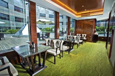 گرند اسکایلایت اینترنشنال گوانلان