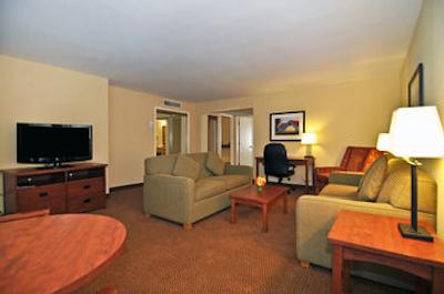 بست وسترن شارلوتتاون