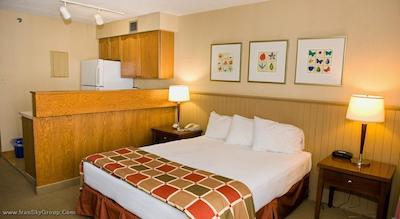 بست وسترن شارلوتتاون