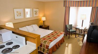 بست وسترن شارلوتتاون