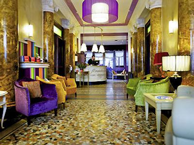 آیبیس استایلز تورینو پورتا نووا