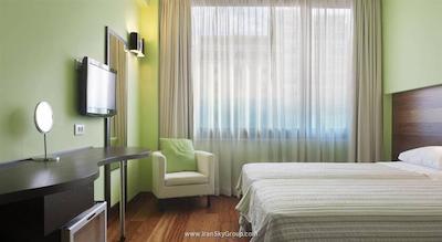 آتن سنتر اسکوئر