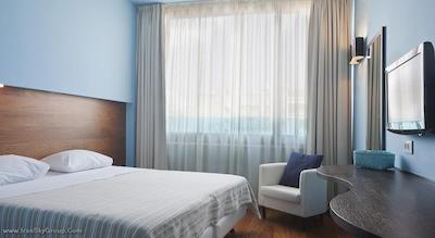 آتن سنتر اسکوئر