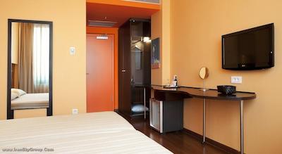 آتن سنتر اسکوئر