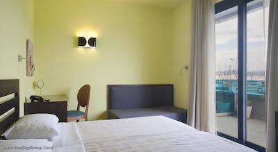 آتن سنتر اسکوئر