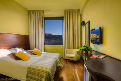 آتن سنتر اسکوئر