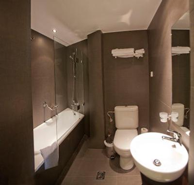 آتن سنتر اسکوئر