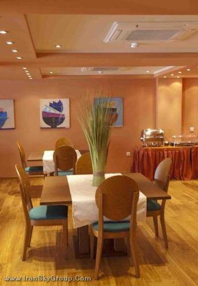 آتن سنتر اسکوئر