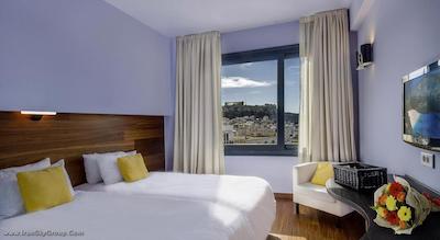 آتن سنتر اسکوئر