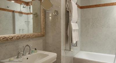 دگلی اورافی