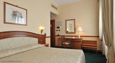 دگلی اورافی