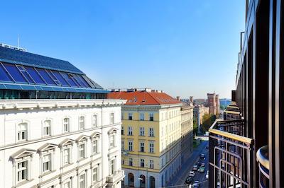 هیلتون وین پلازا