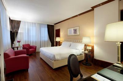 یونا هتل اسکاندیناوی