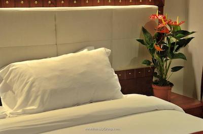 ال لیوان سوئیتس