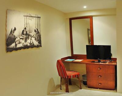 ال لیوان سوئیتس